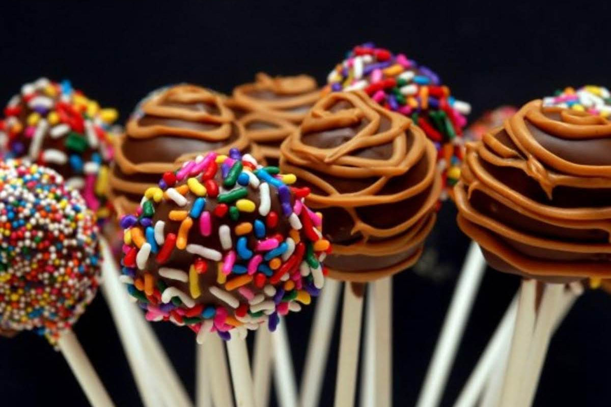 Cheesecake Lollipops